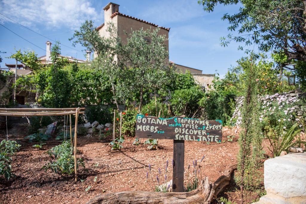 ואמוס Villa Eleonas מראה חיצוני תמונה